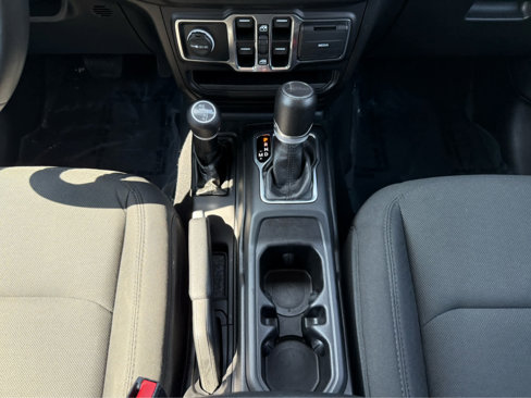 Certified 2022 Jeep Gladiator Sport image 23