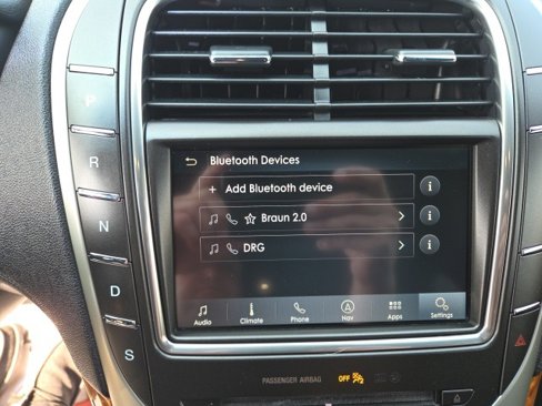 Used 2019 Lincoln Nautilus Select image 23