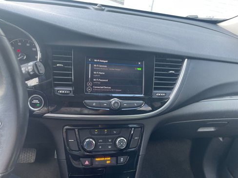 Used 2022 Buick Encore Preferred w/ Safety Package image 18