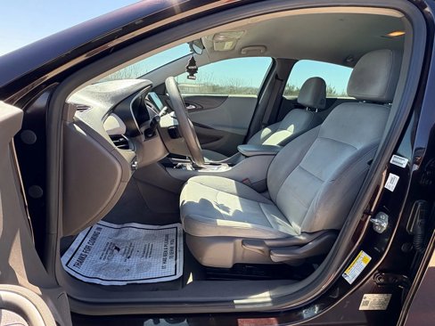 Used 2020 Chevrolet Malibu LS w/ LPO, Convenience Package 1 image 9