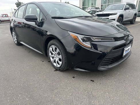 Used 2023 Toyota Corolla LE image 1