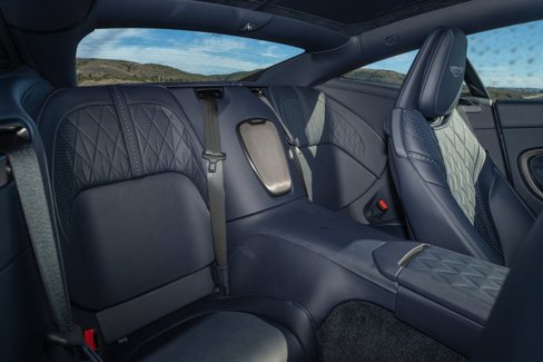 Used 2024 Aston Martin DB12 Coupe image 18