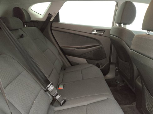 Used 2020 Hyundai Tucson SE image 19