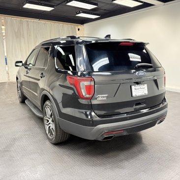 Used 2016 Ford Explorer Sport w/ Equipment Group 401A image 3