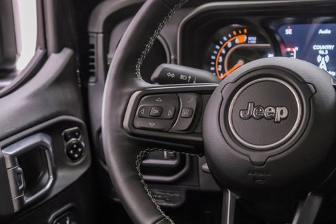 Used 2024 Jeep Wrangler Unlimited Sport image 61