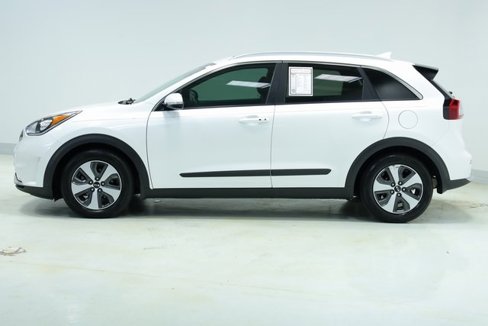 Used 2017 Kia Niro EX image 4