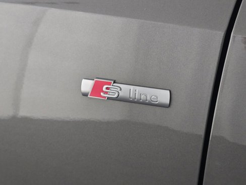 Used 2022 Audi Q3 2.0T Premium w/ Convenience Package image 32