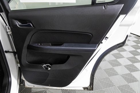 Used 2016 Chevrolet Equinox LTZ w/ Enhanced Convenience Package image 40