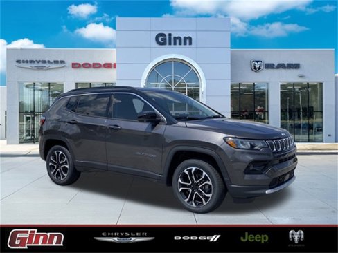 Used 2022 Jeep Compass Limited image 1