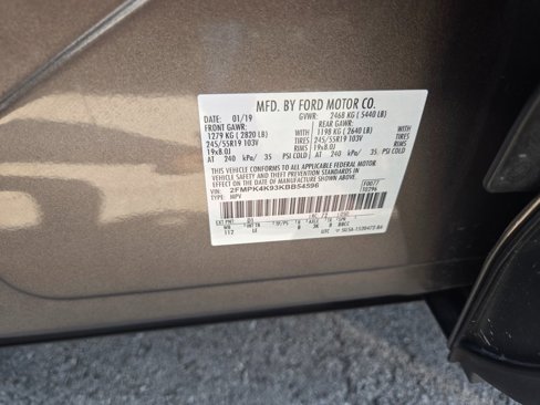 Used 2019 Ford Edge Titanium image 12