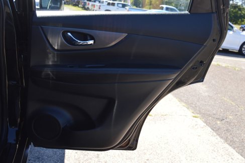 Used 2016 Nissan Rogue S image 28