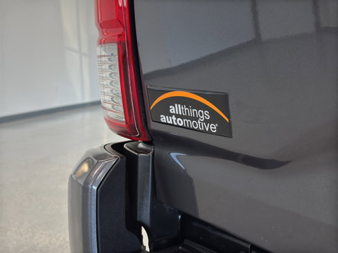Used 2016 Toyota Tacoma TRD Sport image 42
