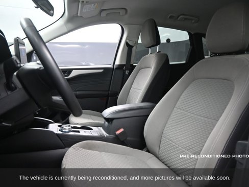Used 2022 Ford Escape SE w/ SE Sport Appearance Package image 6