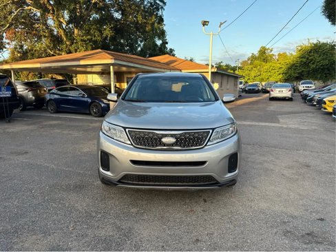 Used 2014 Kia Sorento LX image 2