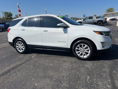 Used 2020 Chevrolet Equinox LT w/ Driver Convenience Package image 3
