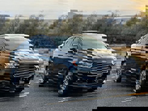 Used 2014 Ford Fusion Titanium image 4