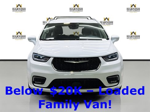 Used 2022 Chrysler Pacifica Touring-L image 2