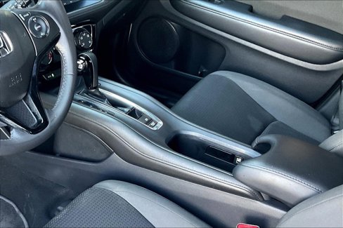 Used 2019 Honda HR-V Sport image 14