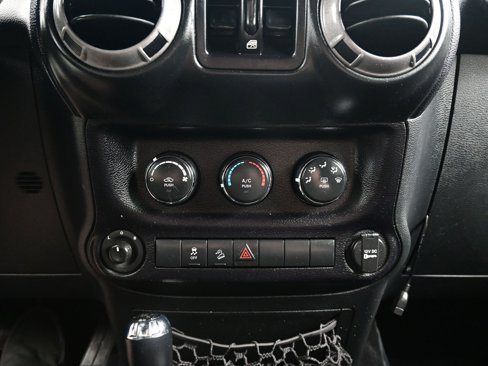 Used 2016 Jeep Wrangler Unlimited Sport image 18