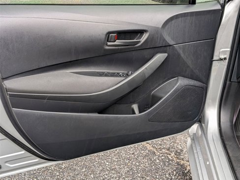 Used 2023 Toyota Corolla LE image 12