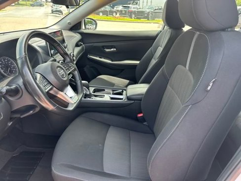 Used 2022 Nissan Sentra SV image 9