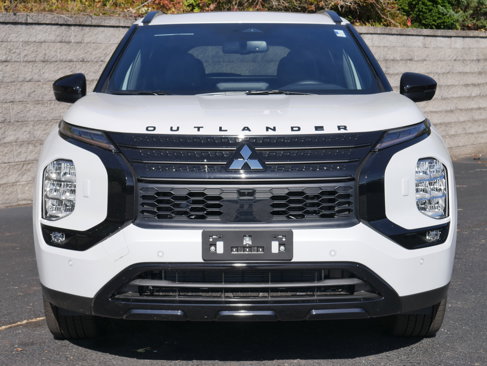 New 2025 Mitsubishi Outlander 4WD Plug-In Hybrid image 2