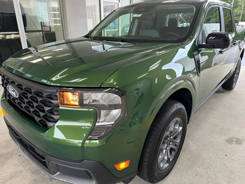New 2025 Ford Maverick XLT image 3