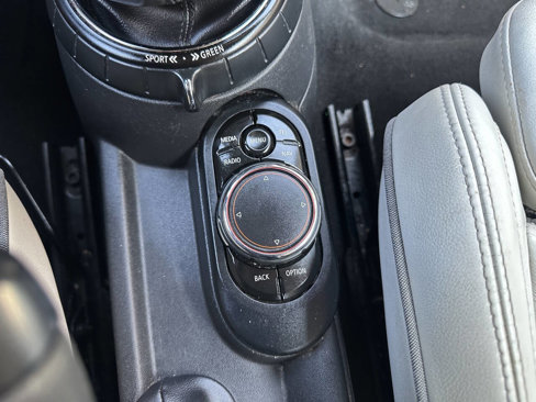 Used 2016 MINI Cooper S image 18