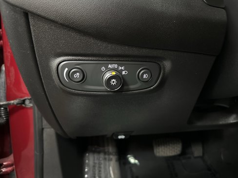 Used 2020 Chevrolet Equinox Premier image 37