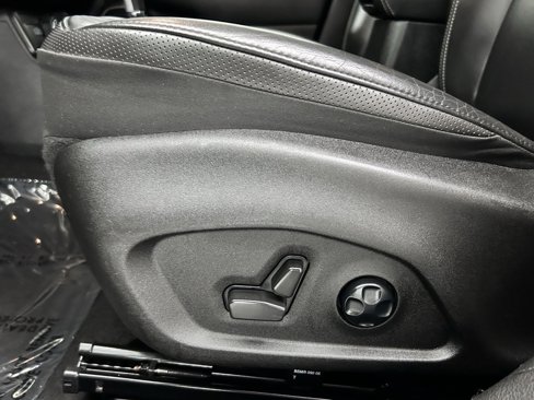 Used 2020 Jeep Renegade Limited w/ Advanced Technology Group image 18