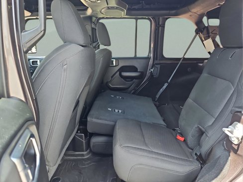 Used 2020 Jeep Wrangler Unlimited Sport S image 11
