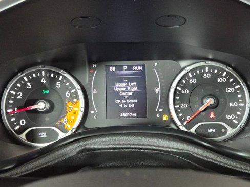 Used 2017 Jeep Renegade Latitude w/ Cold Weather Group image 25