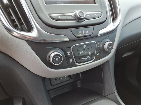 Used 2023 Chevrolet Equinox LS w/ Driver Confidence II Package image 14