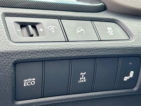 Used 2015 Hyundai Santa Fe Sport w/ Option Group 03 image 27