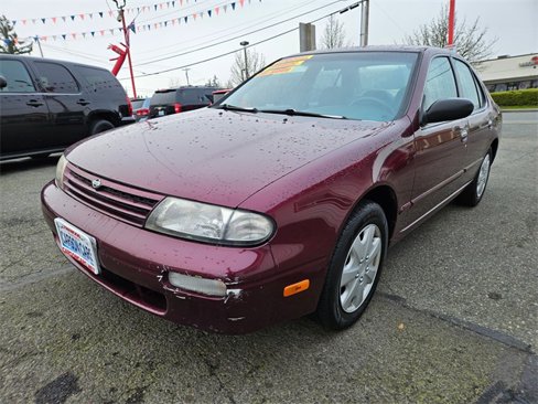 Used 1997 Nissan Altima GXE image 7