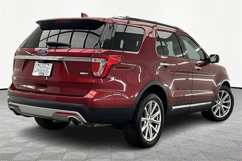 Used 2016 Ford Explorer Limited image 2