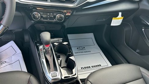New 2026 Chevrolet Trax RS image 25