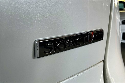 Used 2020 MAZDA CX-5 Touring image 9