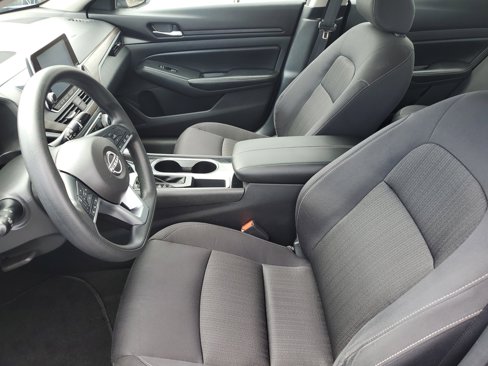 Used 2024 Nissan Altima 2.5 SV image 19