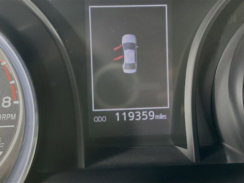Certified 2020 Toyota Camry SE image 13