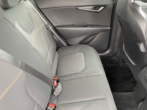 Used 2023 Kia Niro LX image 13