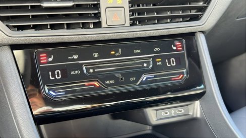 New 2025 Volkswagen Jetta Sport image 23