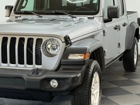 Used 2020 Jeep Gladiator Sport w/ Quick Order Package 24S image 5