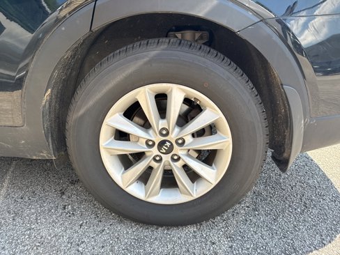 Used 2020 Kia Sorento LX w/ LX I4 Convenience Package image 9