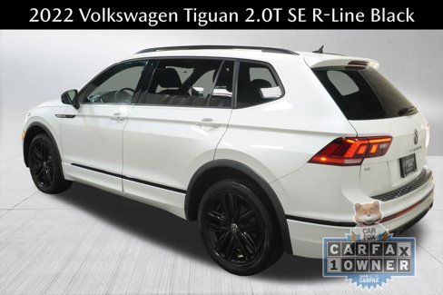 Used 2022 Volkswagen Tiguan SE R-Line image 10