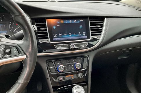 Used 2019 Buick Encore Essence image 6