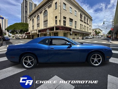 Used 2010 Dodge Challenger SE image 9