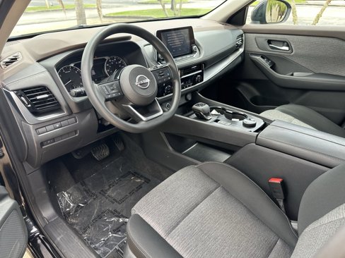Used 2022 Nissan Rogue SV image 10