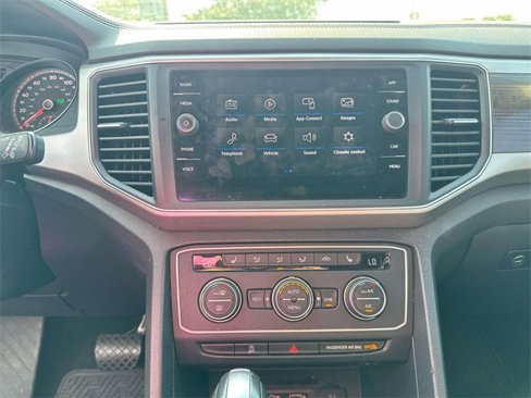 Used 2019 Volkswagen Atlas SE image 30