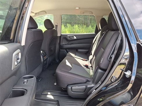 Certified 2020 Nissan Pathfinder SV image 19
